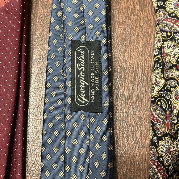 5 Designer Ties Dior, Givenchy, Pierre Jacques, Pietro di Como, & Georgio Salvi - Picture 4 of 6